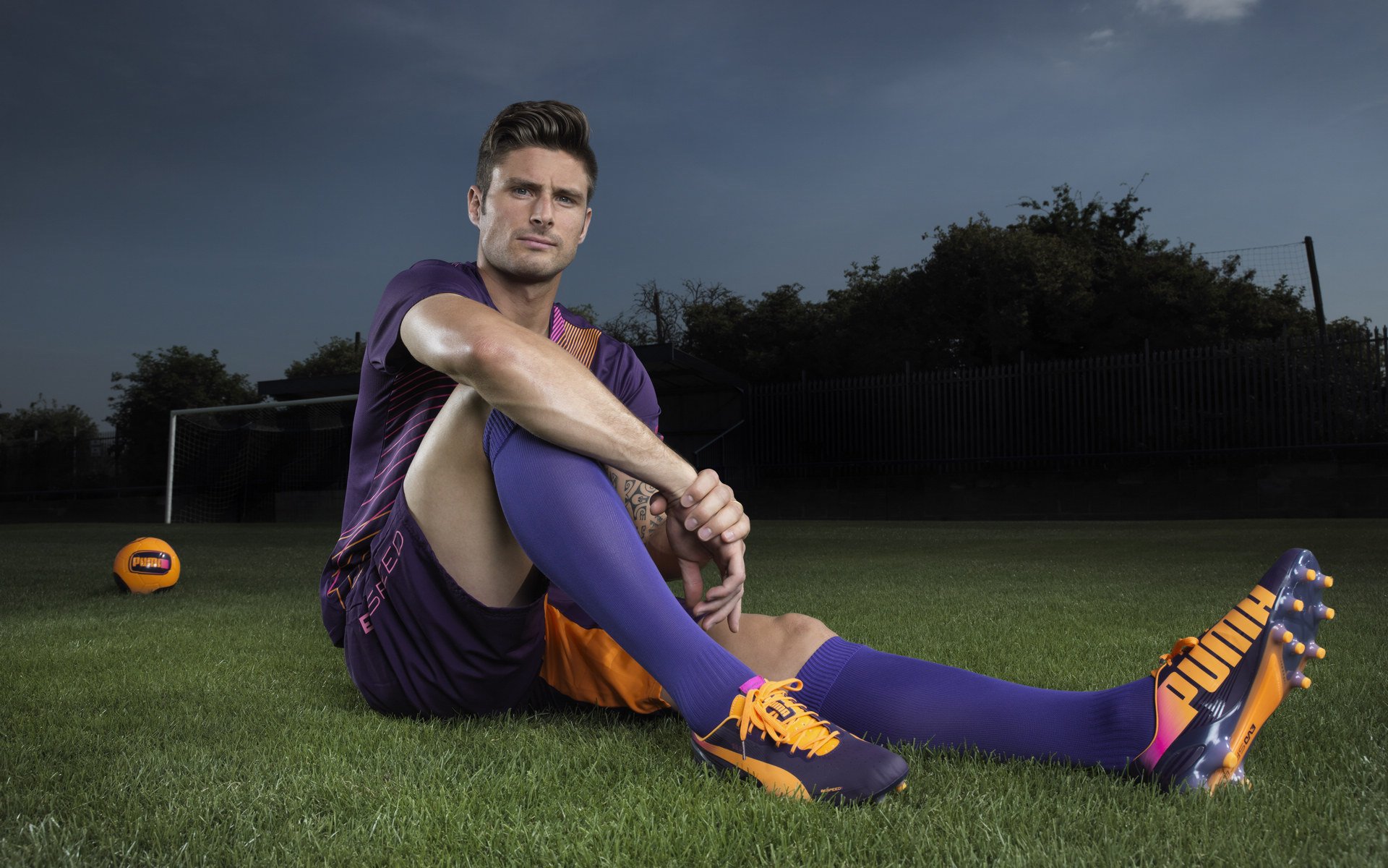 开云官方-中超官方推出球员成长纪录片，引发热议，可以精彩中超球队的故事